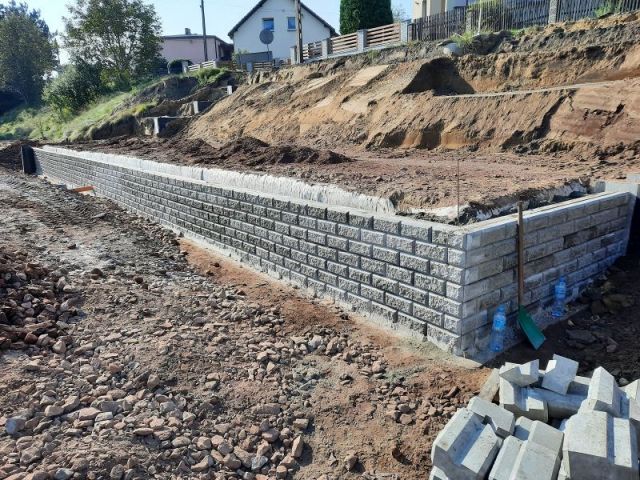 Reinforced soil retaining wall in passive facing system.jpg
